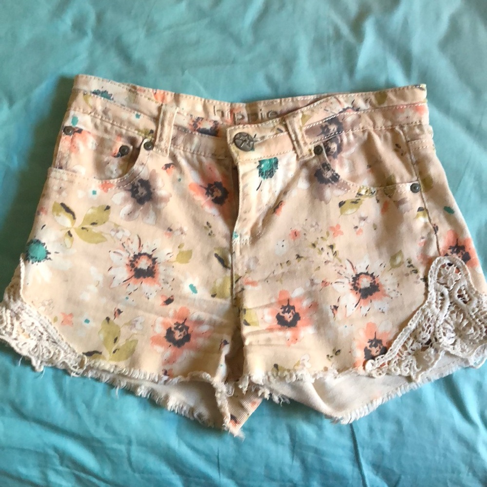 Floral Light Peach Shorts